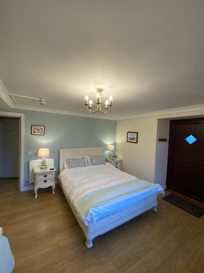 ホーリーヘッド Blackthorn Farm Bed & Breakfast エクステリア 写真