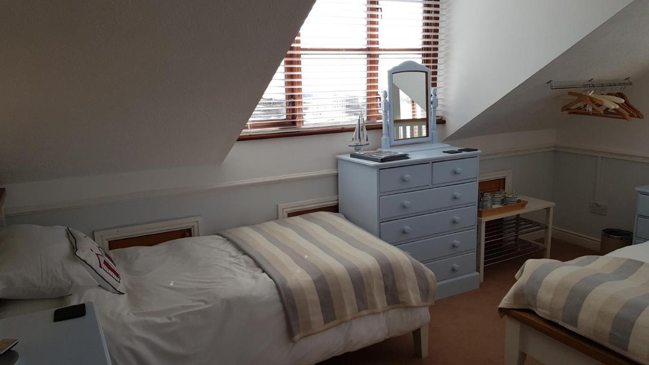 ホーリーヘッド Blackthorn Farm Bed & Breakfast エクステリア 写真